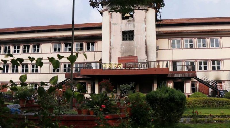 बुबालाई गैरकानुनी थुनामा राखिएको मा बन्दी प्रत्यक्षीकरणको रिट दायर