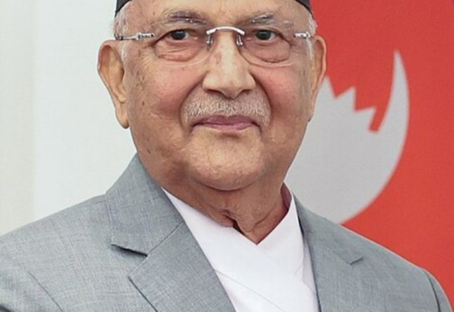 प्रभावशाली नेताहरूले केपि ओलीलाई हटाउने तीन ठूला विकल्प स्वेच्छिक राजीनामा, केन्द्रीय समितिको दबाब – के हटाउन सक्ला त ?