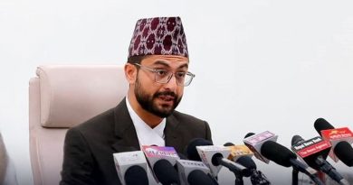प्रवक्ता तथा शिक्षा तथा खेलकुद मन्त्री सस्मित पोखरेलले सय दिनको कार्यप्रगति प्रस्तुत