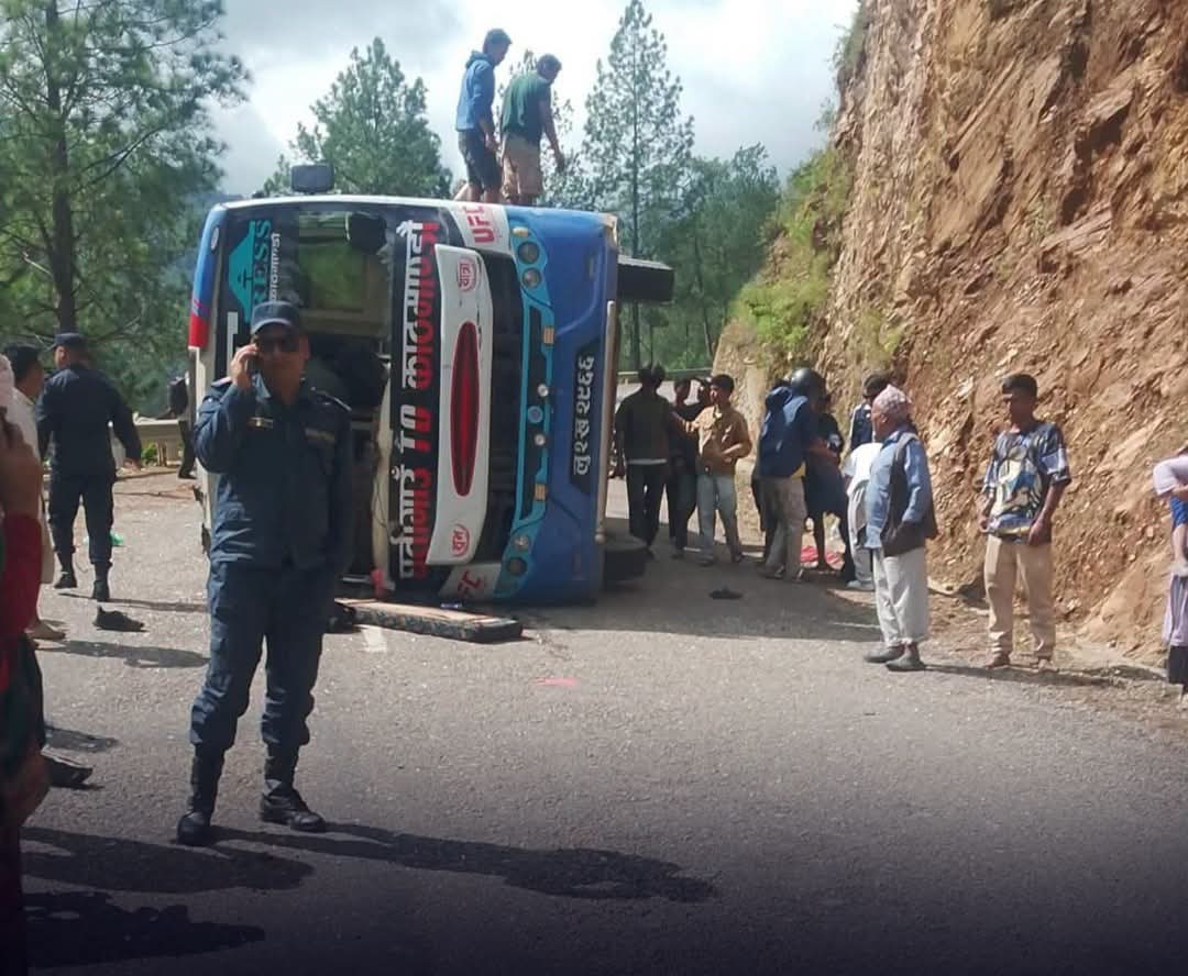 बस दुर्घटना दुर्घटनाको कारण अनुसन्धान भैरहेकाे प्रहरिकाे भनाई