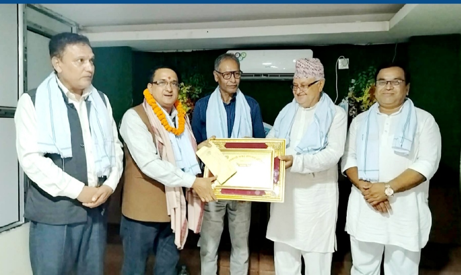 वाङ्मय स्थानीय प्रतिभा पुरस्कार प्रदान