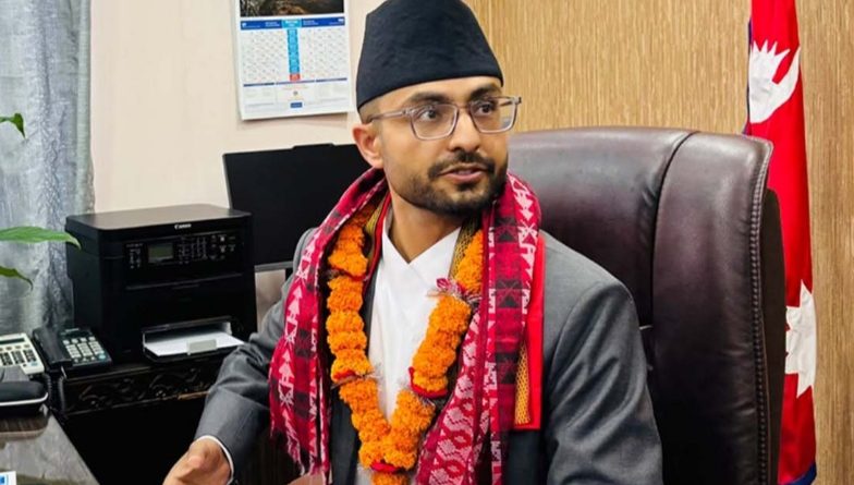 .डा गोविन्द केशिका संघर्षमा सधैं साथ रहने-मन्त्री सस्मित पोखरेल
