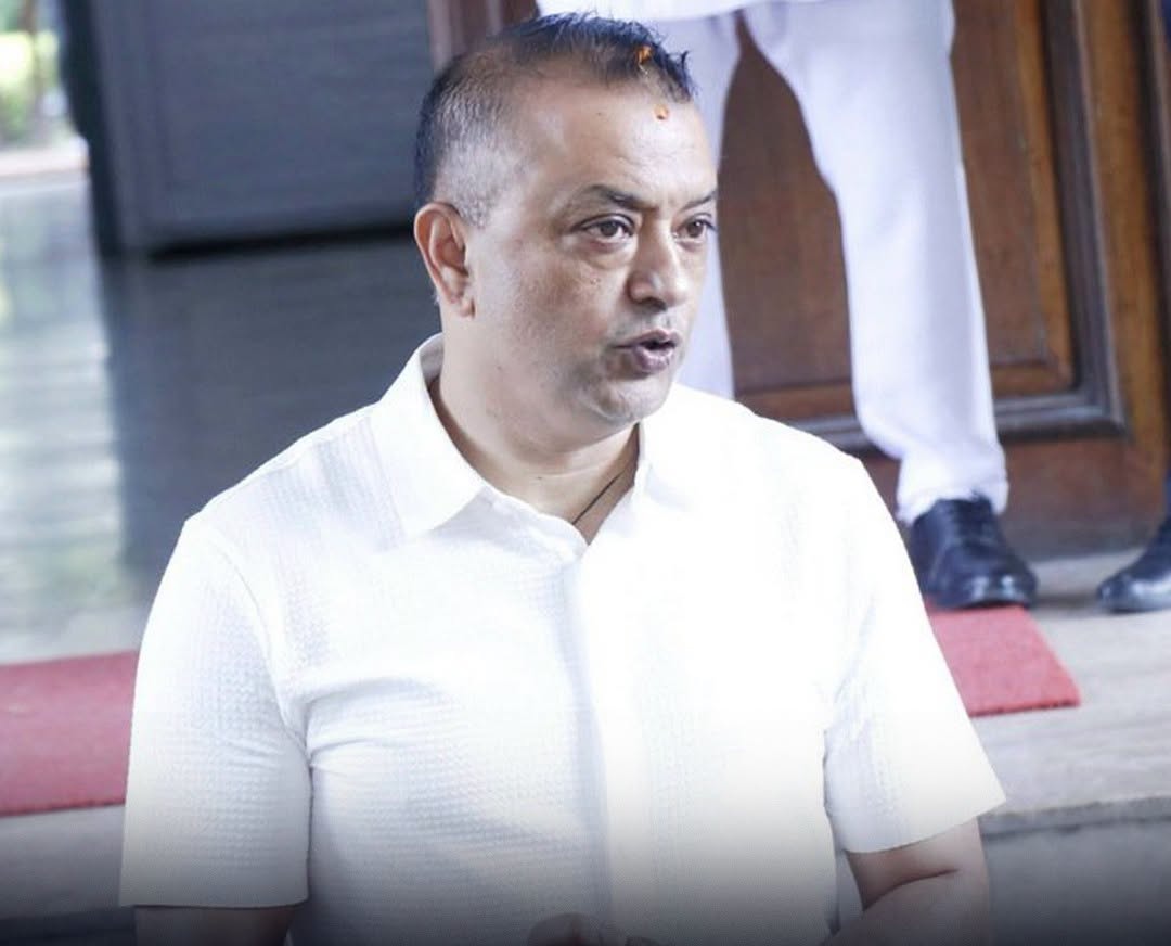 नेतृत्वदायी भूमिकामा धैर्य संयम  संवादको बाटो अपनाउन आग्रह – गगन थापा