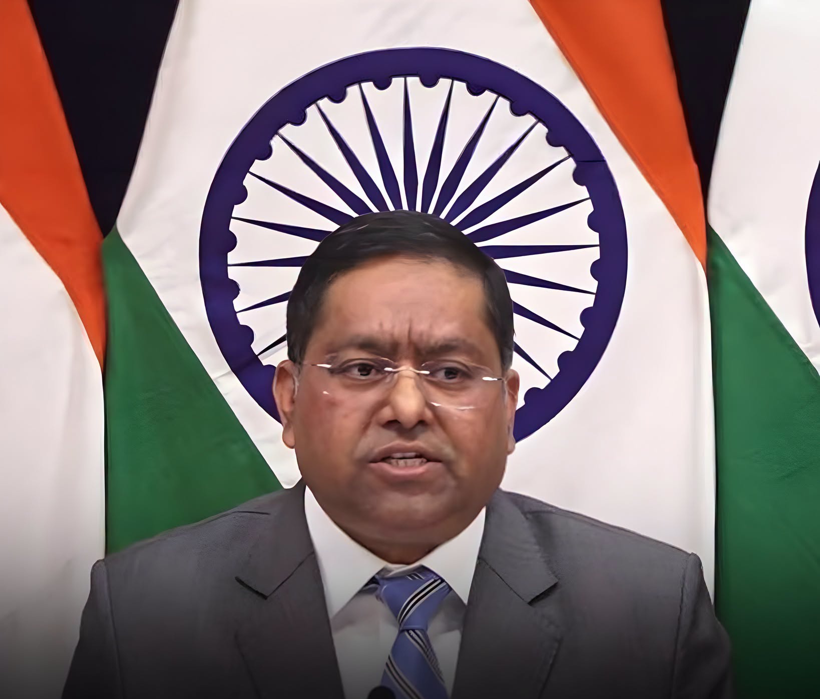 नेपालका प्रधानमन्त्रीले पदभार ग्रहण गरेकै बेला भारतीय प्रधानमन्त्रीले भ्रमणको निमन्त्रणा पठाइसकेको  भनाई