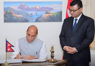 सुख दुःख संकटको घडीमा भारत नेपाली नागरिकसँग काँधमा काँध मिलाएर अघि बढ्ने