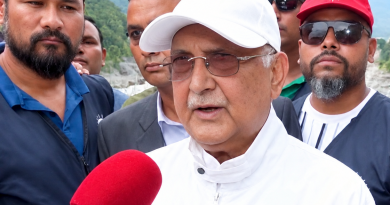 नेपाली सेना नेपाल प्रहरी सशस्त्र प्रहरी निजामती कर्मचारीले खाेज उद्धार राहत वितरण जारी