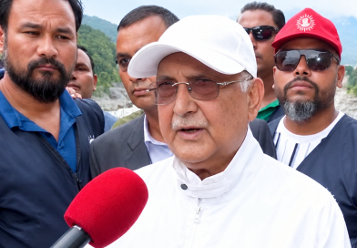 नेपाली सेना नेपाल प्रहरी सशस्त्र प्रहरी निजामती कर्मचारीले खाेज उद्धार राहत वितरण जारी