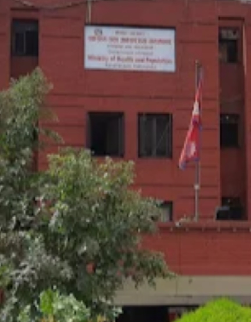 सरकारले अस्पताल तथा स्वास्थ्य संस्थाहरूमा पनि साताको दुई दिन सार्वजनिक बिदा दिने निर्णय