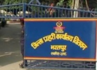 माेटरसाईकल ठक्करबाट गम्भीर घाईते